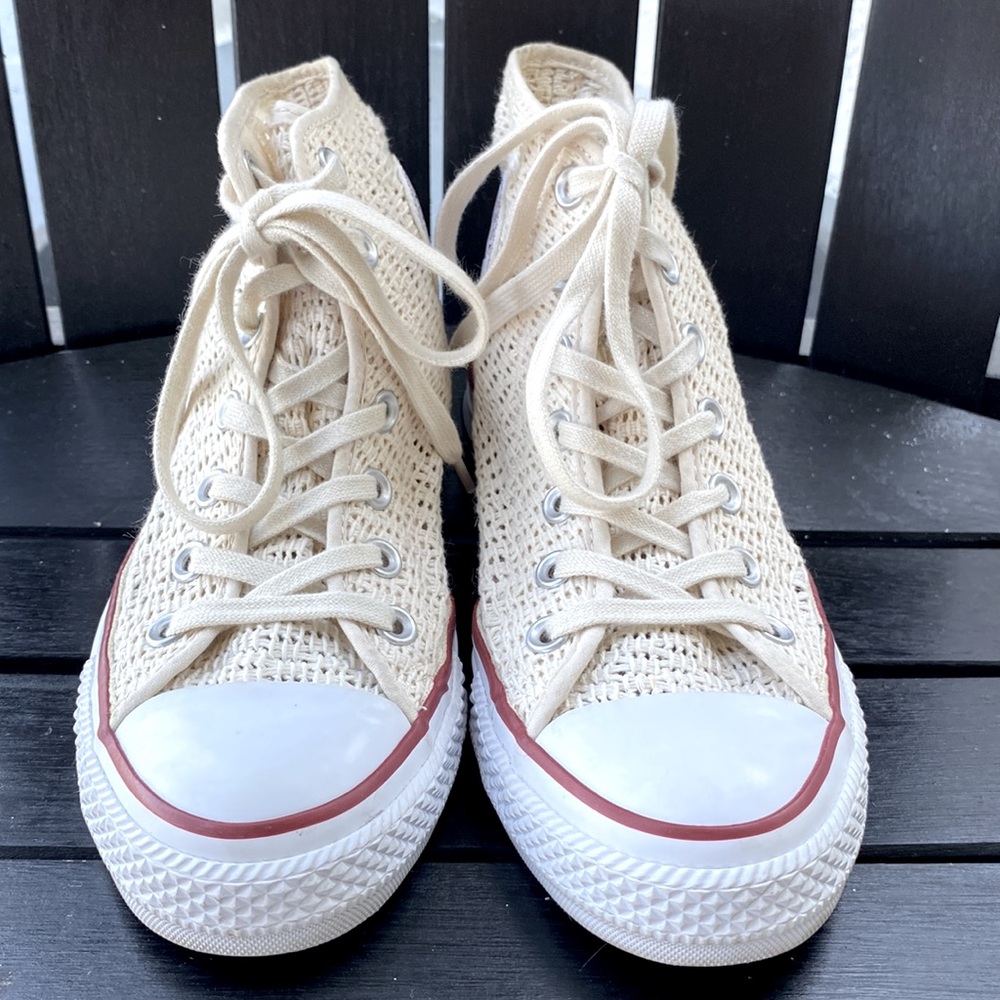 Converse All Star Chuck Taylor High Top Lace Size 7